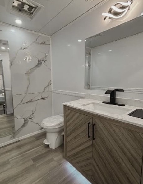 Viva Luxe restroom trailer interior 2